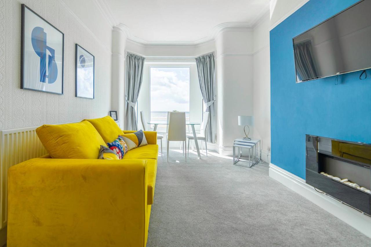 Charles Alexander Short Stay - Highcliffe Apartments Cleveleys Exterior foto