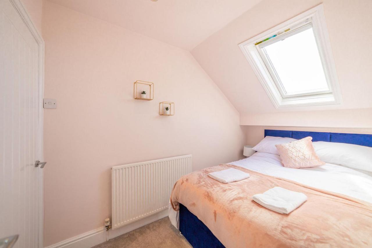 Charles Alexander Short Stay - Highcliffe Apartments Cleveleys Exterior foto