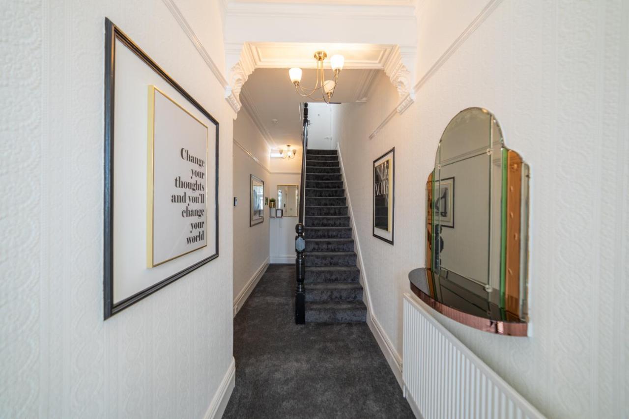Charles Alexander Short Stay - Highcliffe Apartments Cleveleys Exterior foto